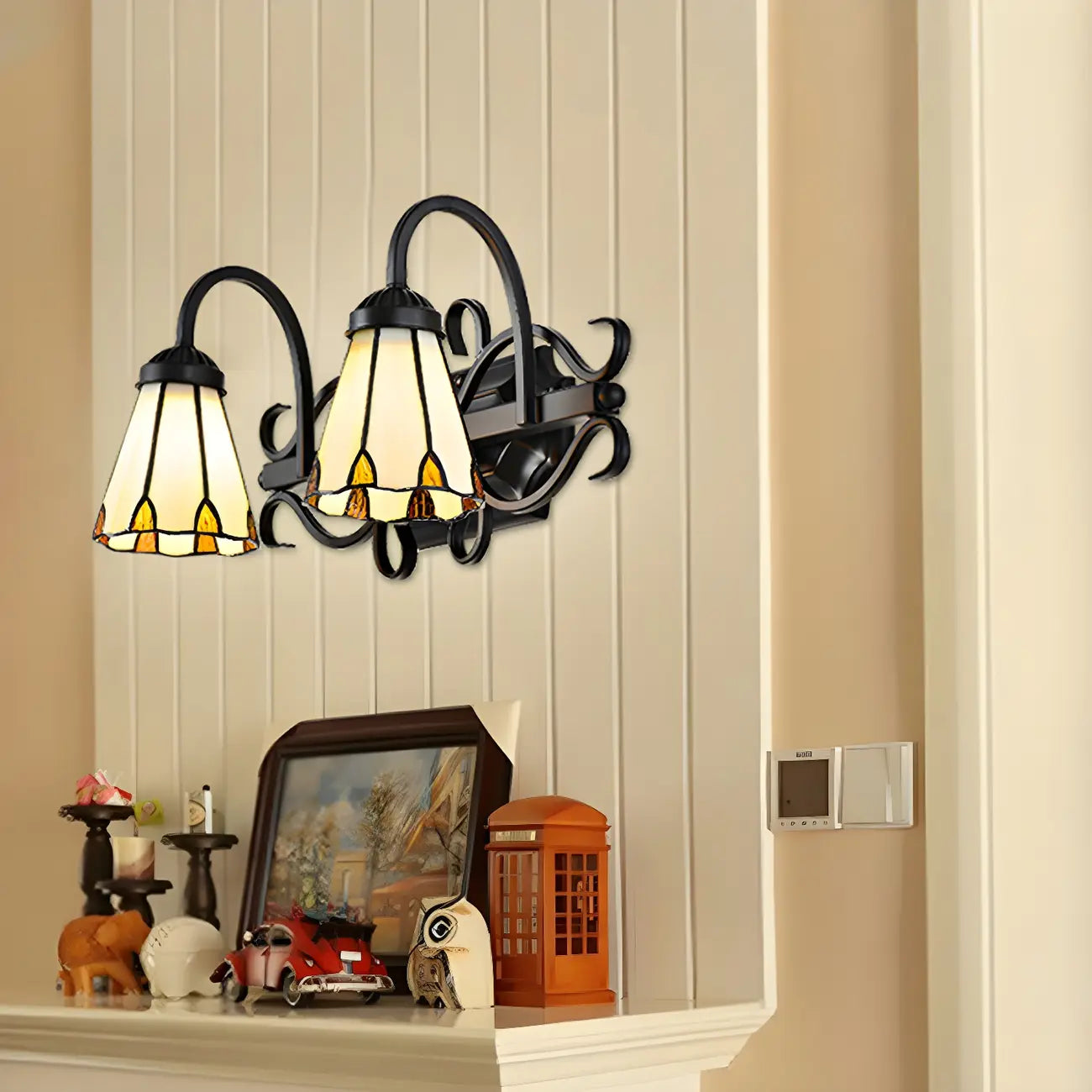 Applique da parete a 2 luci in vetro beige vintage per l'arredamento dell'ingresso