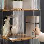 Bibliothèque minimaliste en acrylique et bambou à 5 étagères étroites
