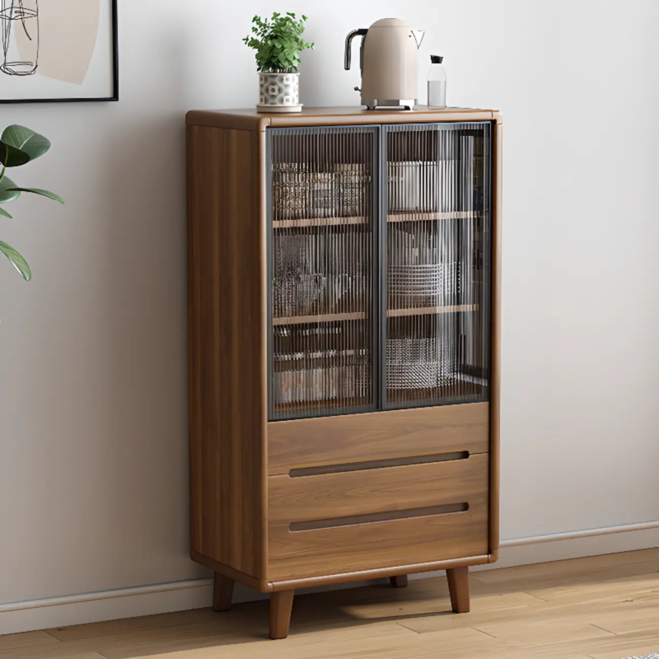 Buffet à trois tiroirs et portes coulissantes en bois brun
