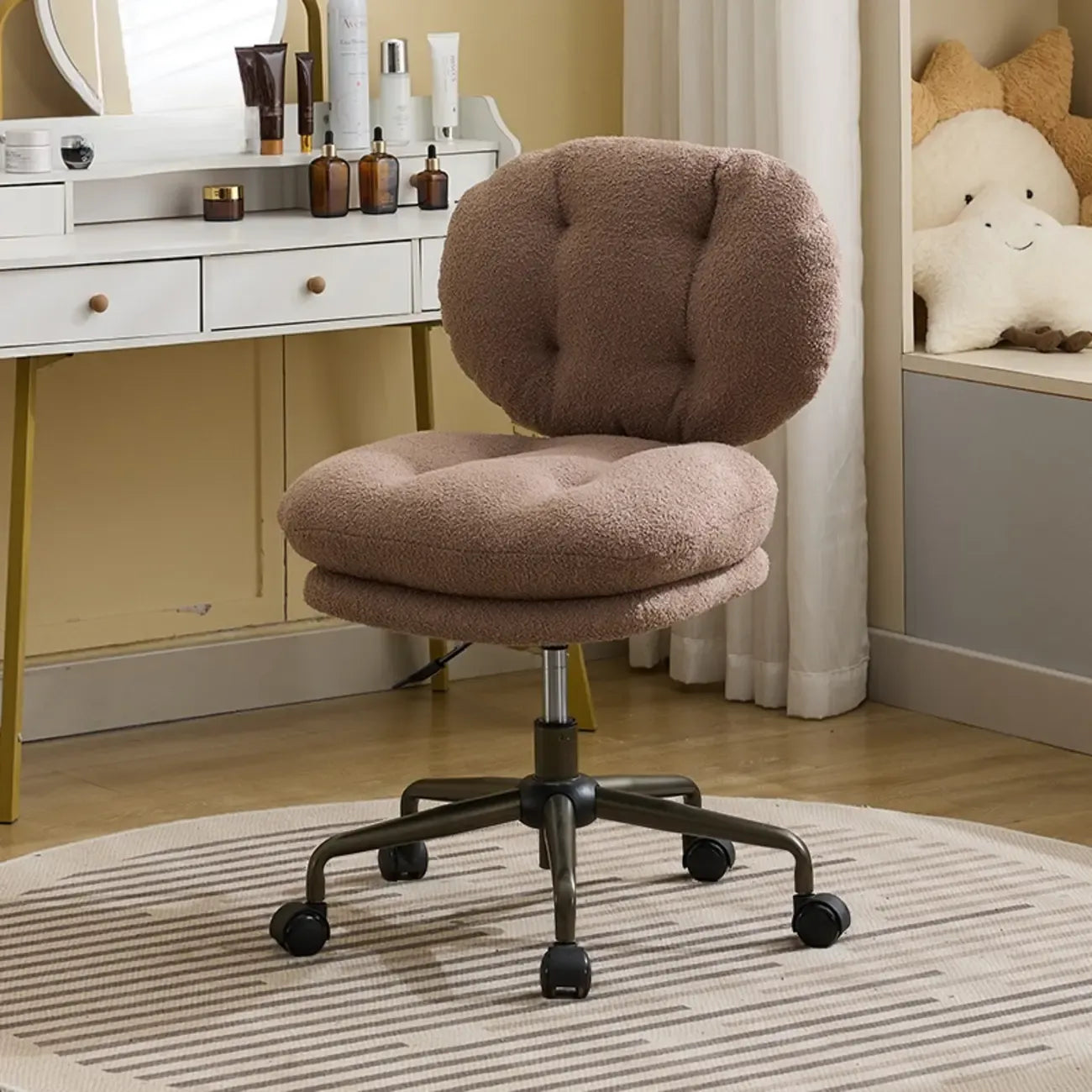 Sedia da ufficio girevole ergonomica moderna imbottita capitonné