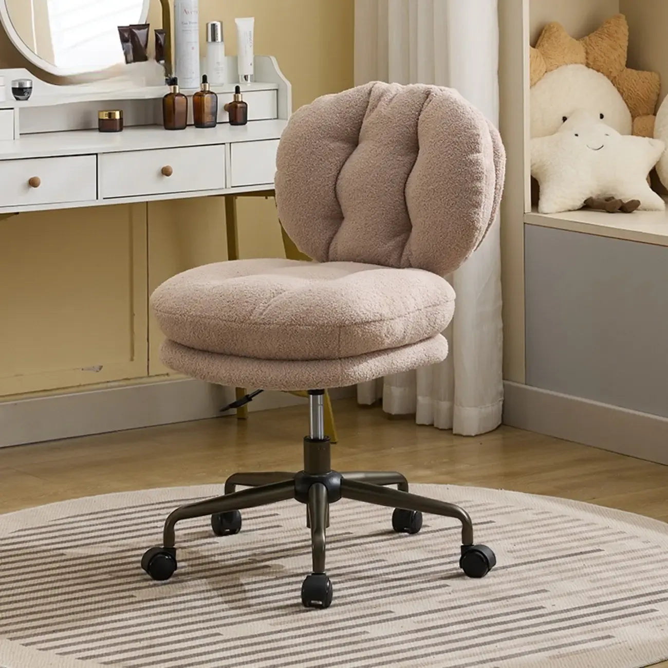 Sedia da ufficio girevole ergonomica moderna imbottita capitonné