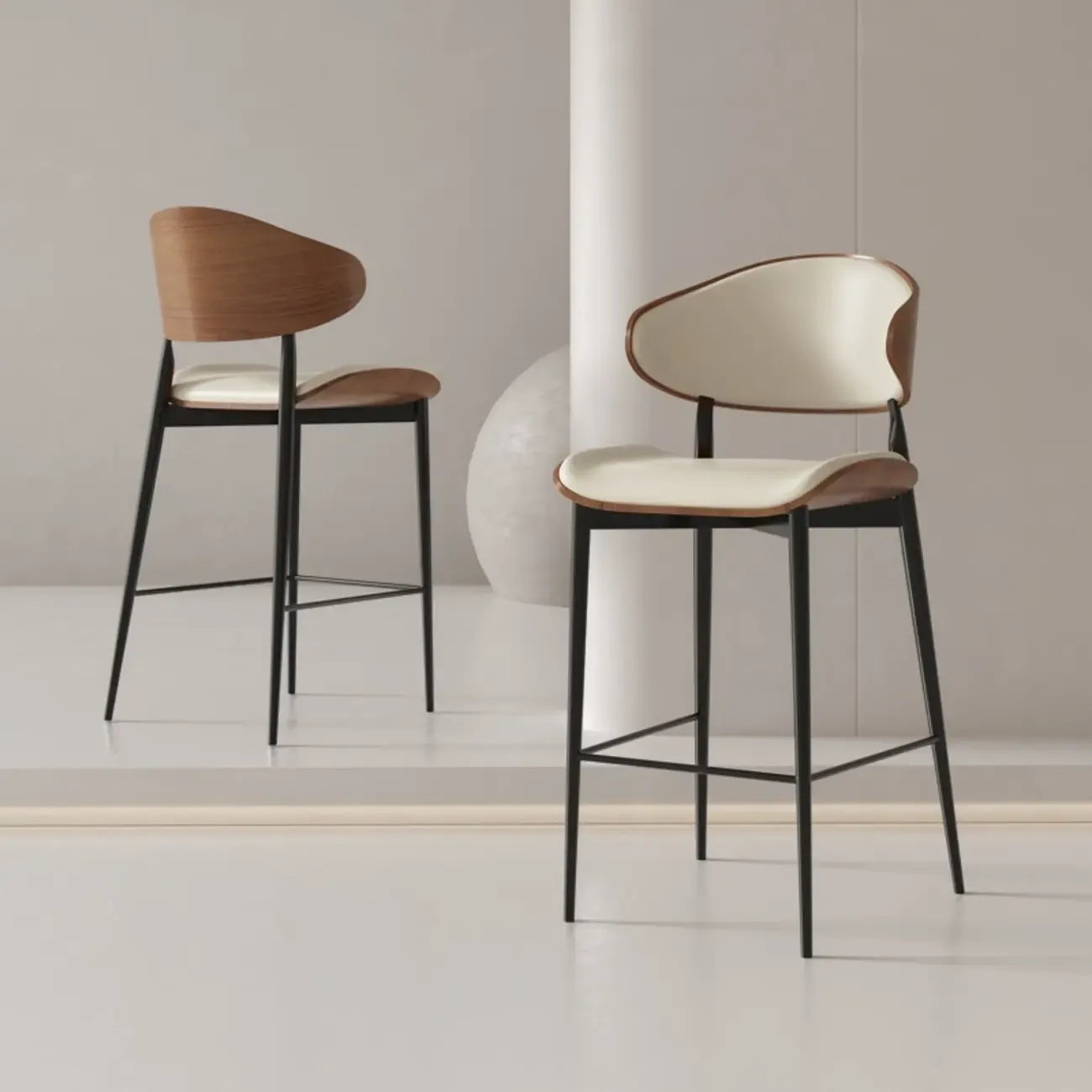 Tabourets de bar modernes en métal noir et cuir, hauteur comptoir