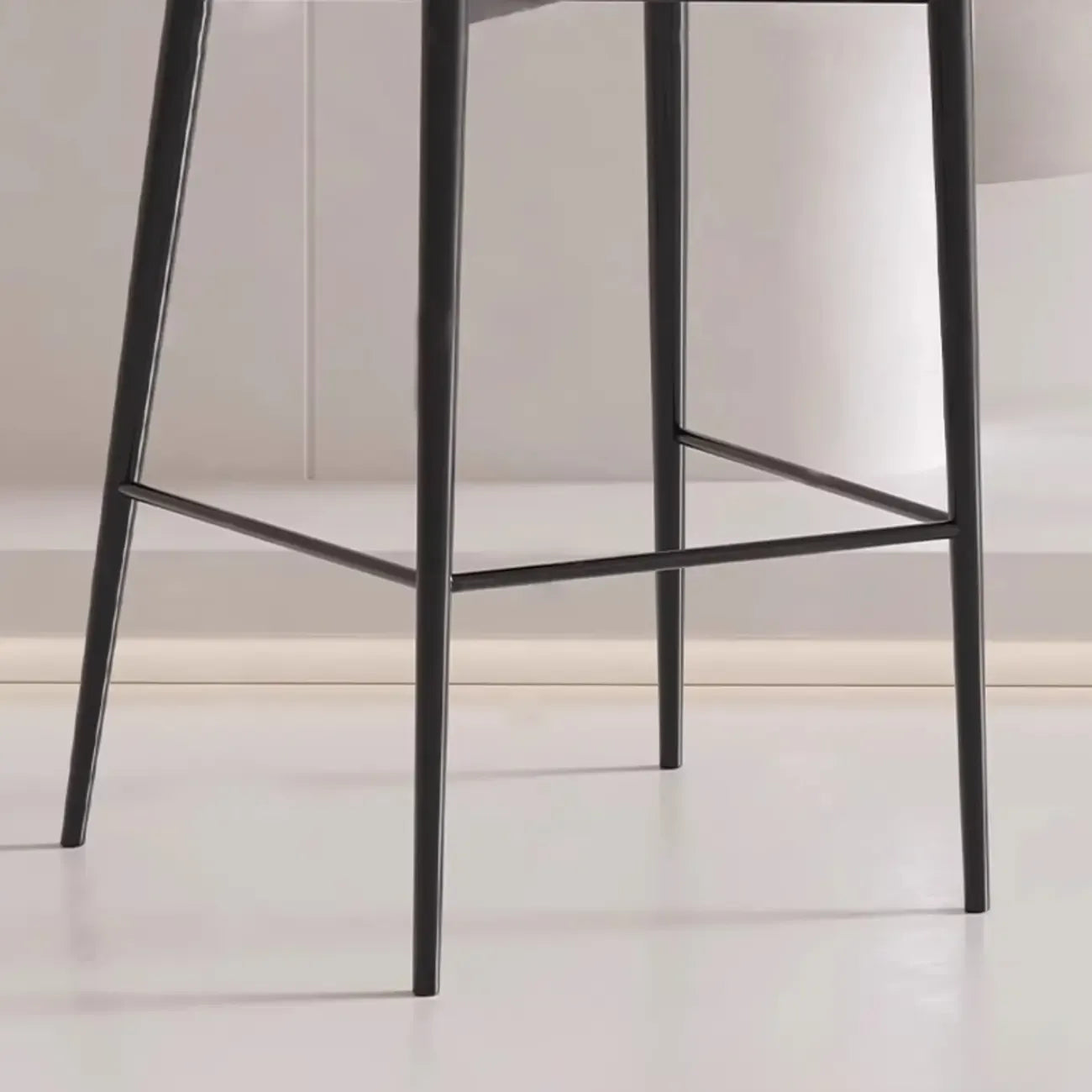 Tabourets de bar modernes en métal noir et cuir, hauteur comptoir