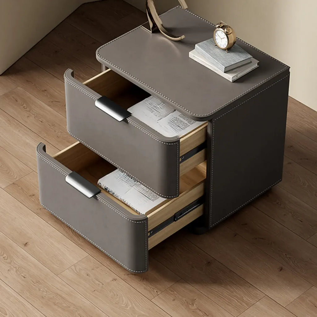 Table de chevet minimaliste étroite en bois et cuir à 2 tiroirs