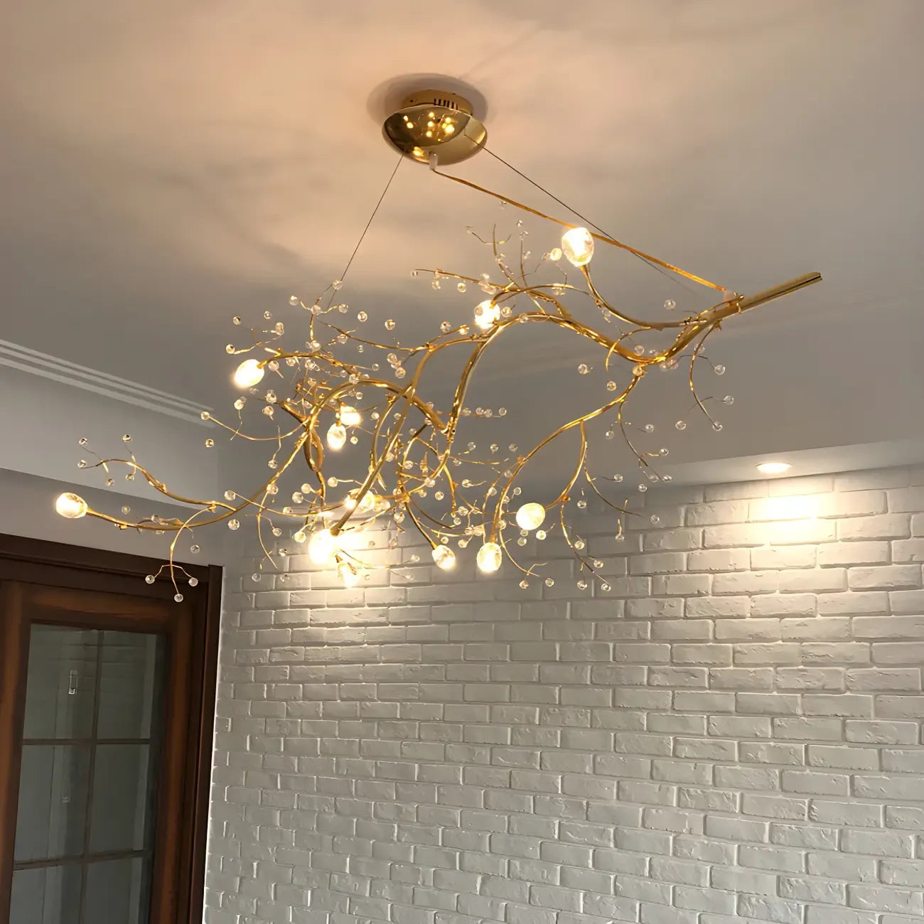 Lampadario a sospensione moderno a LED con rami in metallo