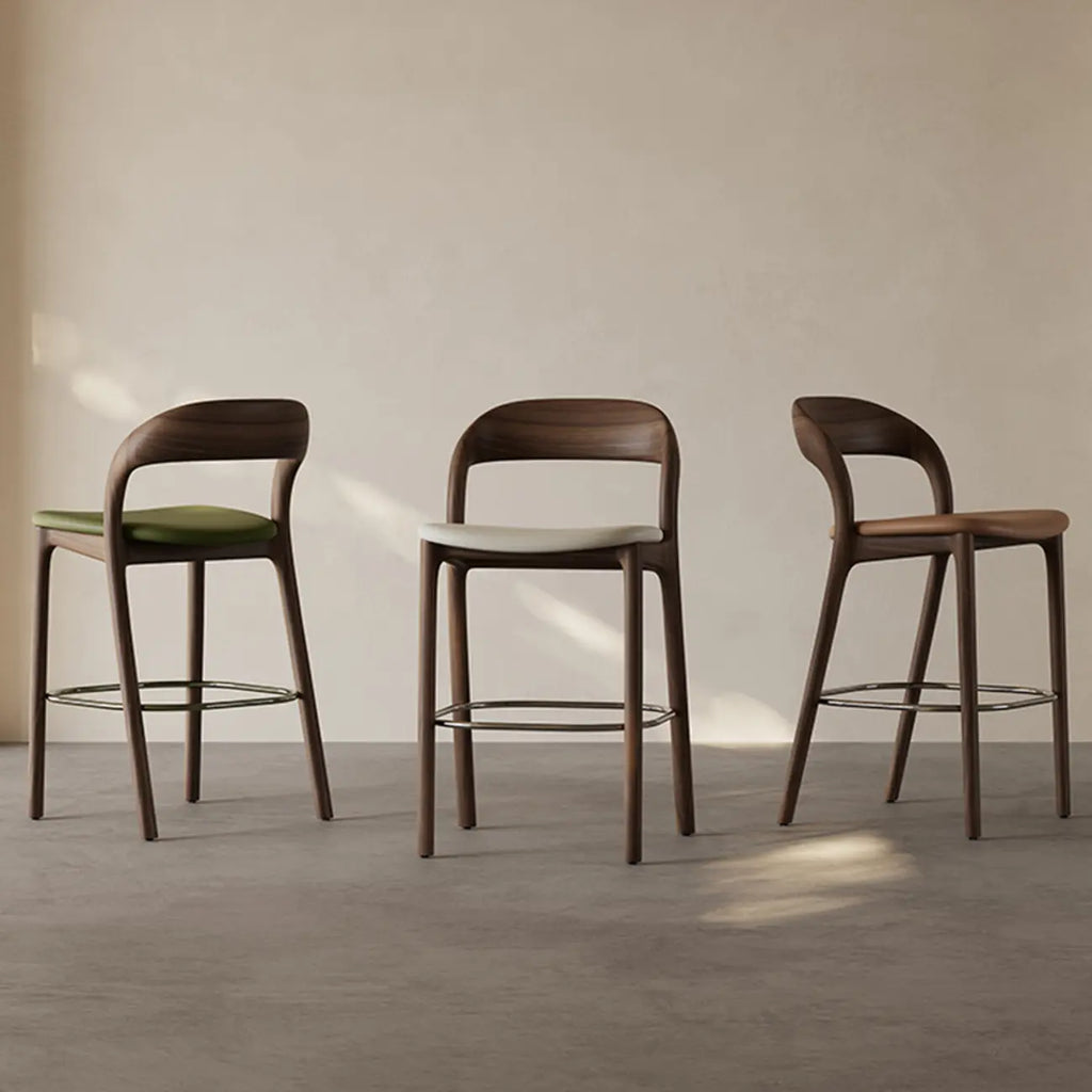 Tabouret de bar moderne du milieu du siècle en bois et similicuir