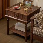 Table d'appoint carrée en noyer, style moderne du milieu du siècle, avec tiroir