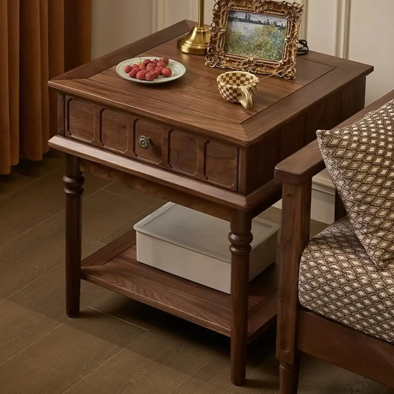 Table d'appoint carrée en noyer, style moderne du milieu du siècle, avec tiroir