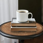 Table d'appoint moderne classique en fer forgé, noir et blanc