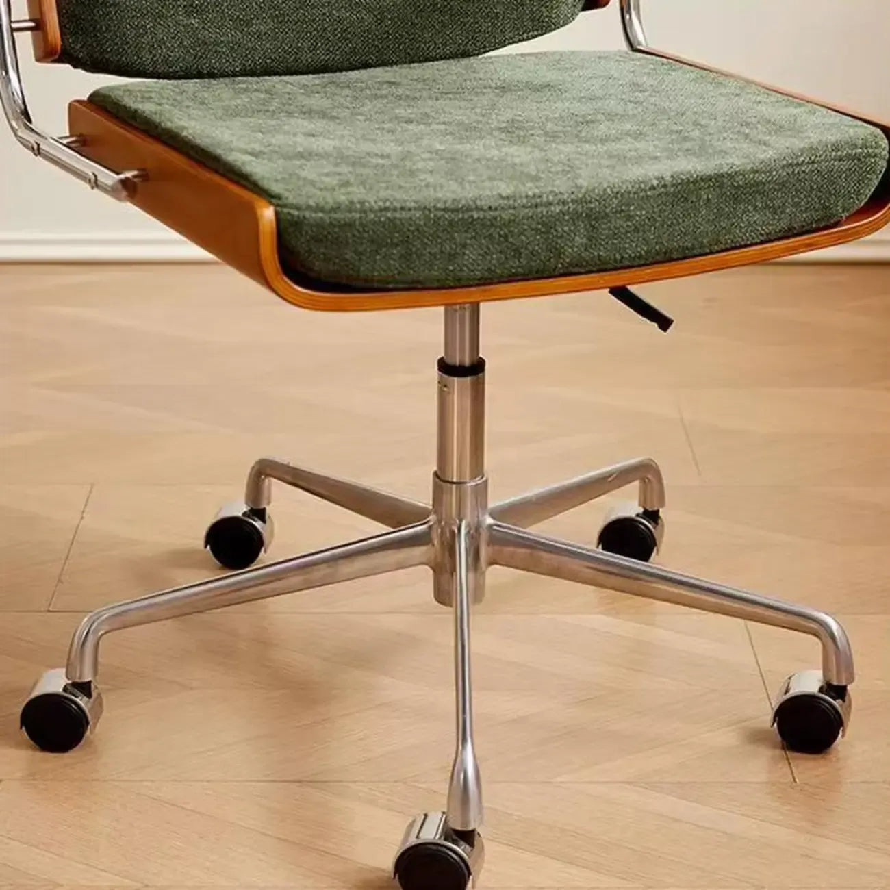 Chaise de bureau pivotante ergonomique moderne en tissu vert