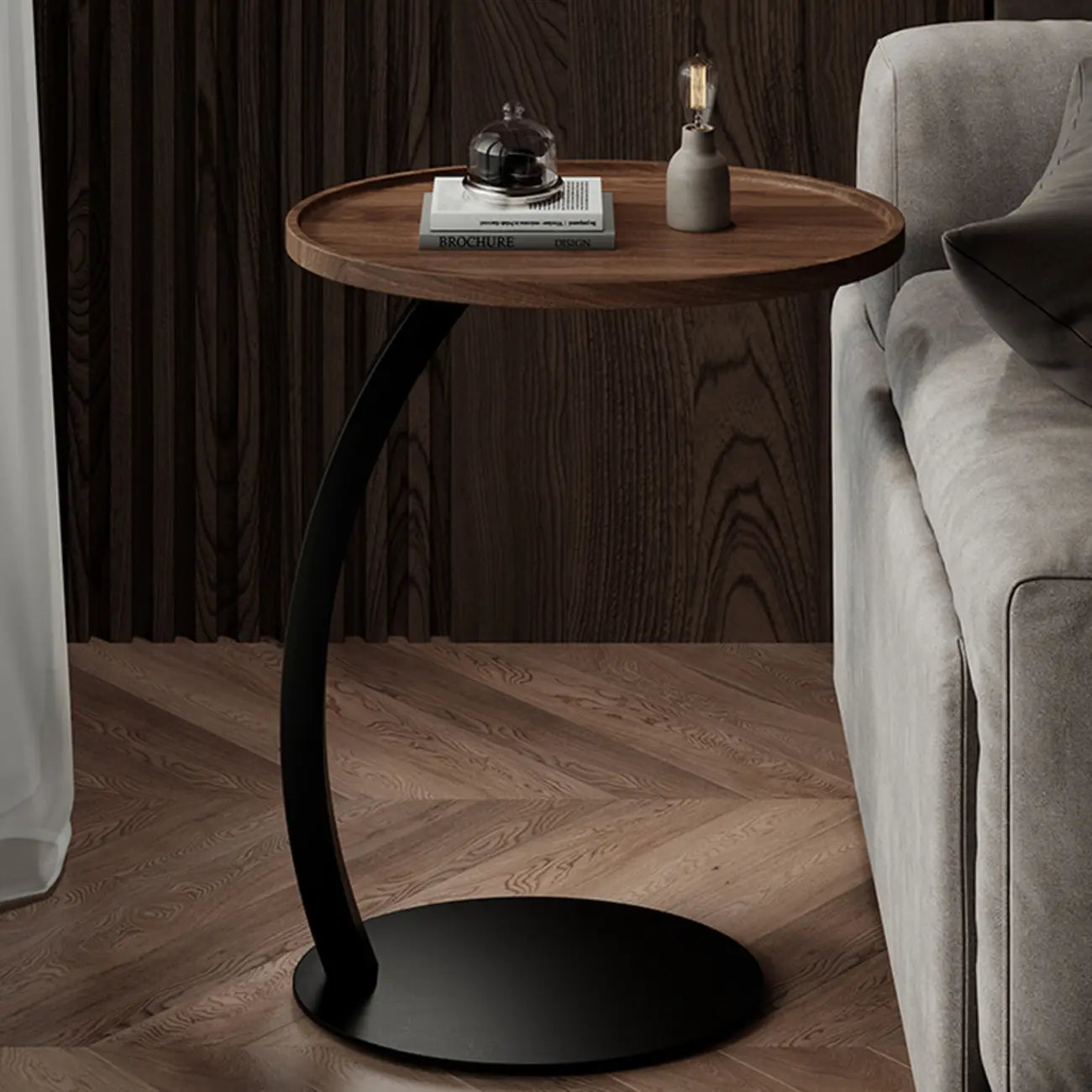 Table d'appoint en forme de C avec plateau en bois brun et métal pour salon