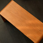 Table d'appoint rectangulaire moderne en bois en forme de C pour salon