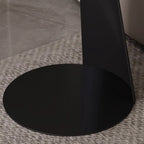Table d'appoint ronde minimaliste noire en bois et acier en forme de C