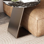 Table d'appoint contemporaine en forme de C, en pierre et acier inoxydable