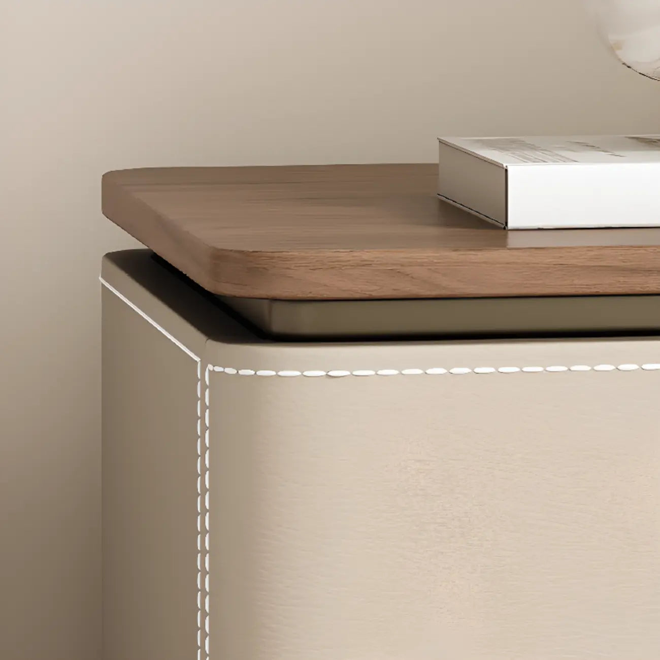 Table de chevet Art Déco avec plateau en bois et deux tiroirs