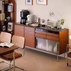 Buffet moderne avec portes coulissantes en pin et merisier