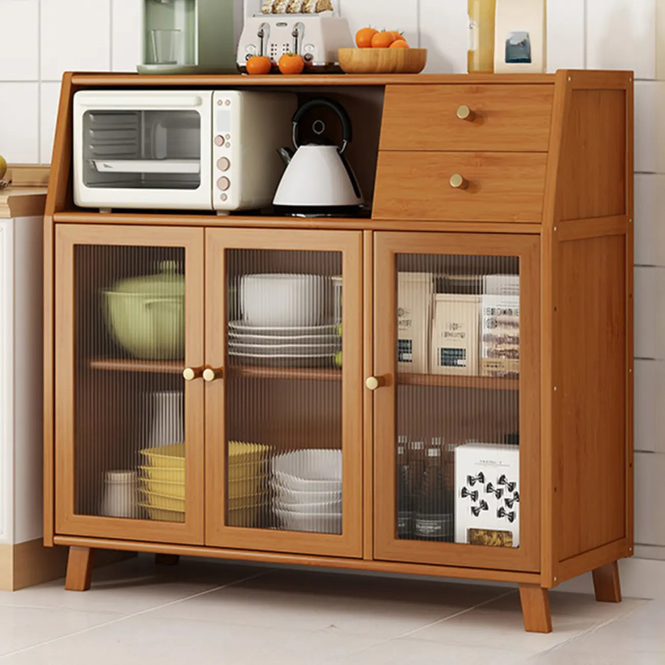 Buffet étroit moderne en bambou avec de nombreux rangements