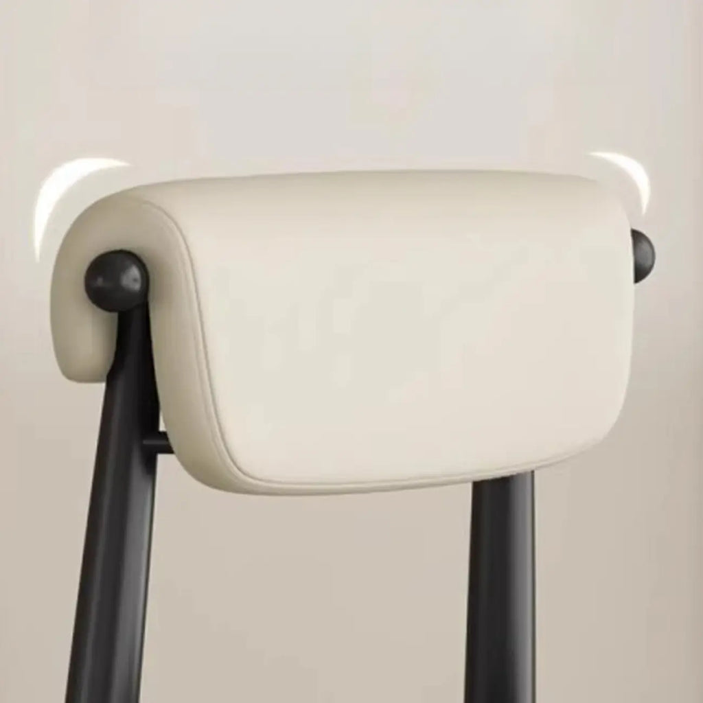 Chaise de salle à manger élégante à dossier bas, revêtue de similicuir.