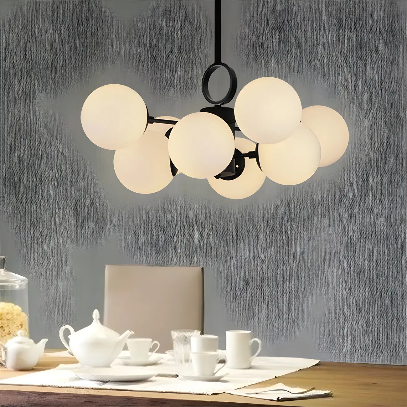 Lustre Sputnik moderne du milieu du siècle, abat-jour en verre en forme de globe