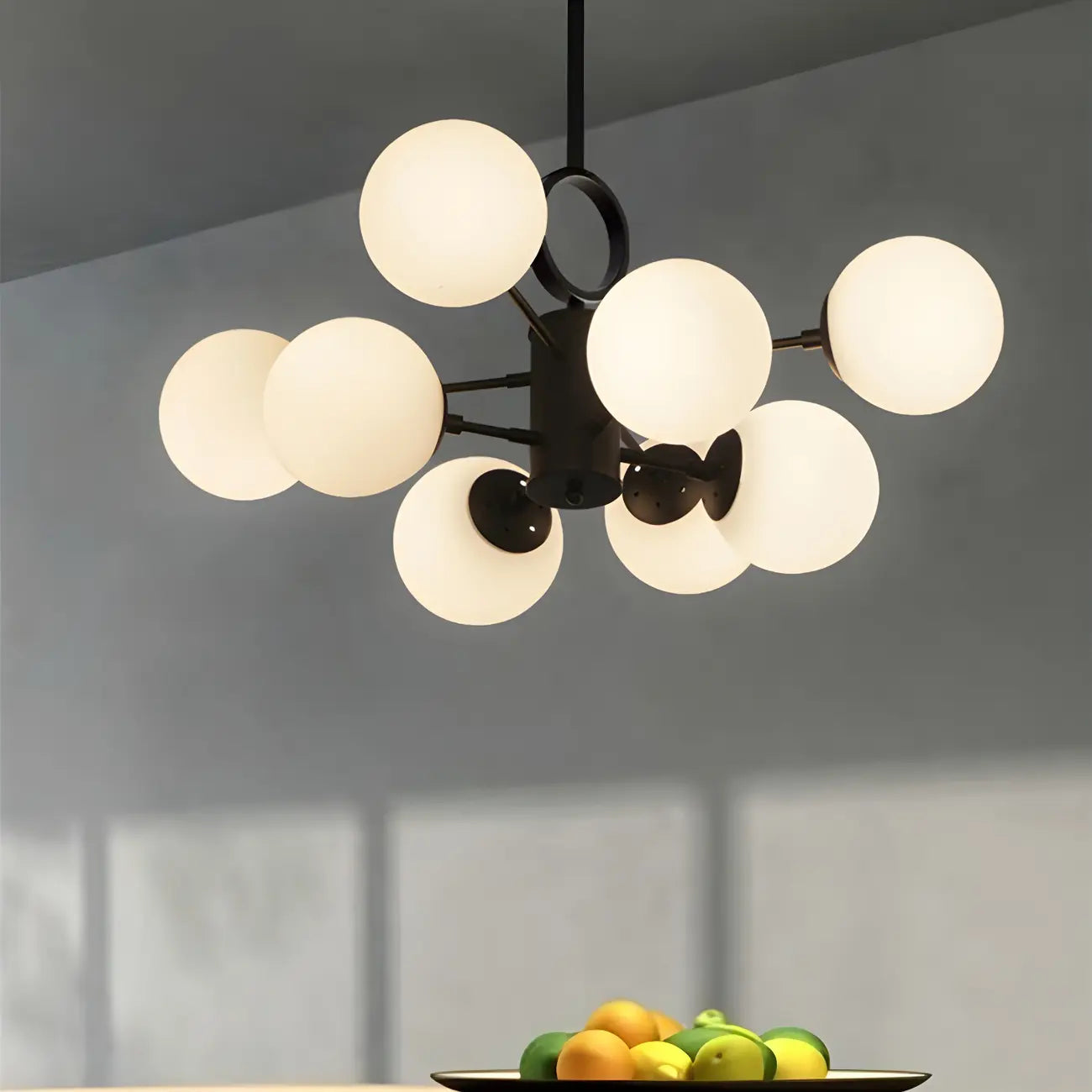 Lustre Sputnik moderne du milieu du siècle, abat-jour en verre en forme de globe