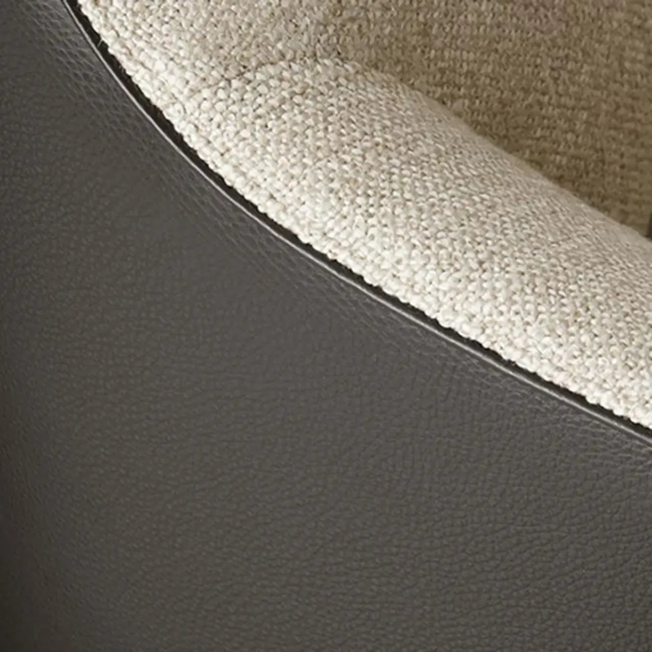 Fauteuil d'appoint moderne à dossier haut avec repose-pieds
