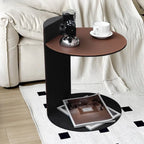 Table d'appoint contemporaine en forme de C avec plateau en cuir et piètement en métal
