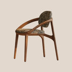 Chaise de salle à manger en bois de style moderne du milieu du siècle avec accoudoirs