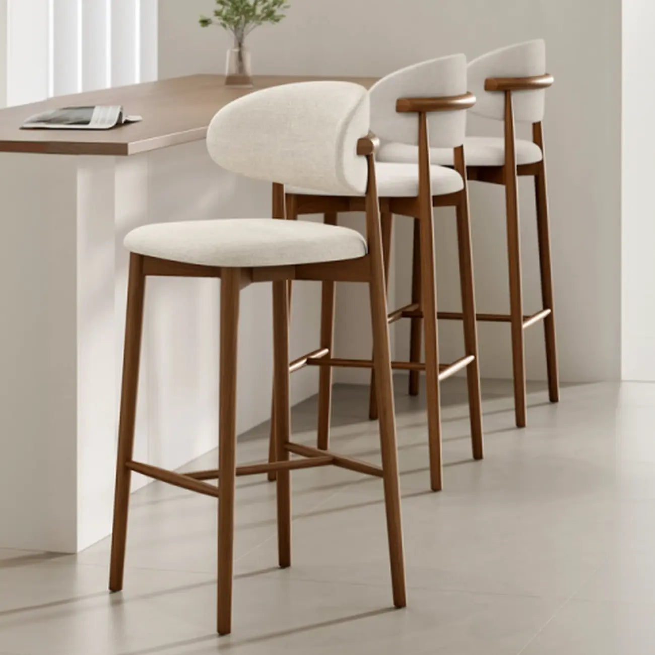 Tabouret de bar rembourré de style moderne du milieu du siècle avec dossier