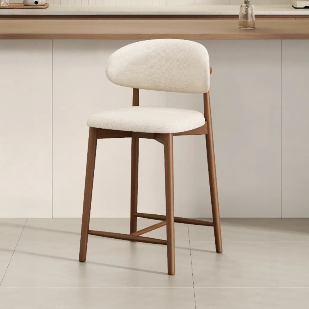 Tabouret de bar rembourré de style moderne du milieu du siècle avec dossier