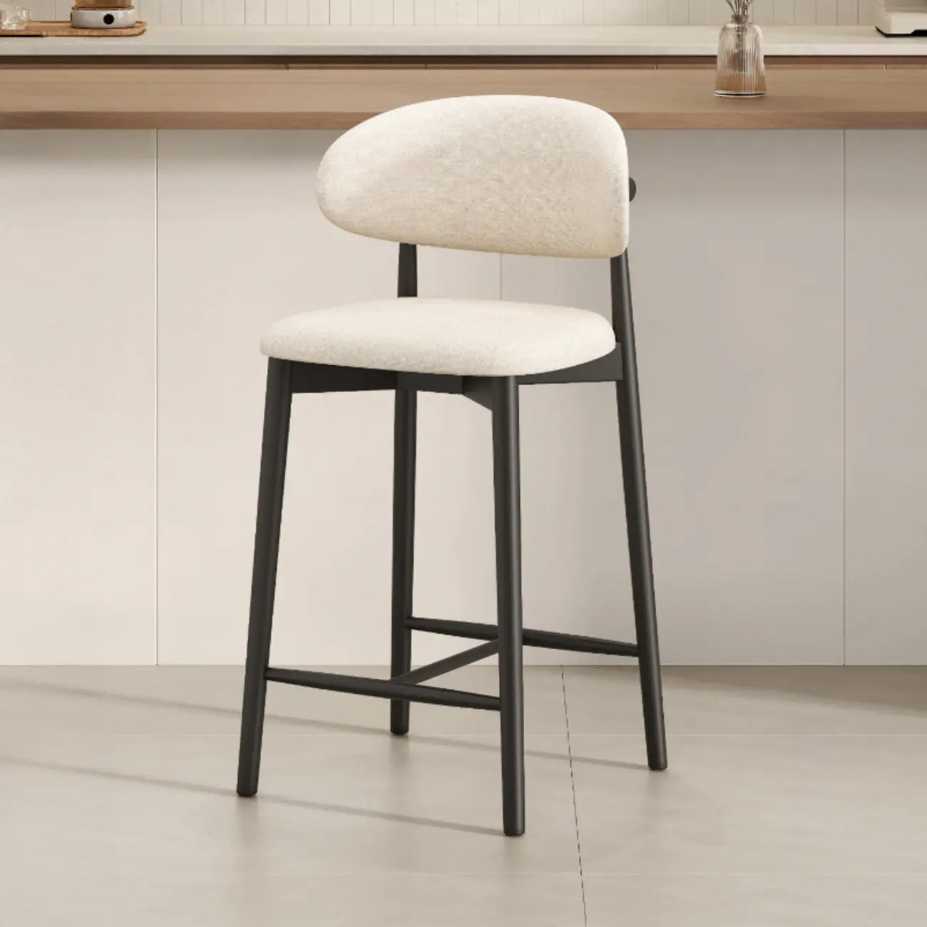 Tabouret de bar rembourré de style moderne du milieu du siècle avec dossier