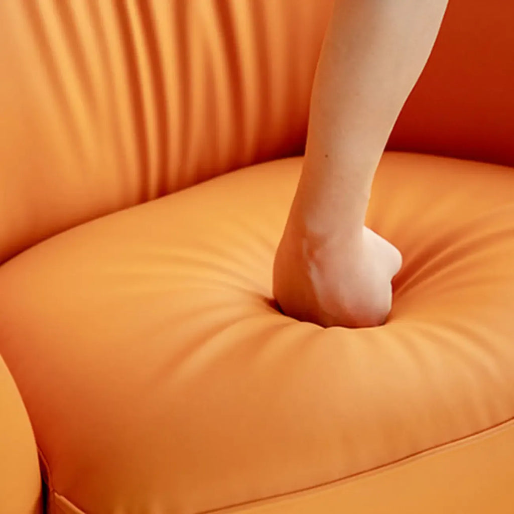 Petit fauteuil d'appoint en similicuir pour salon