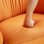 Petit fauteuil d'appoint en similicuir pour salon