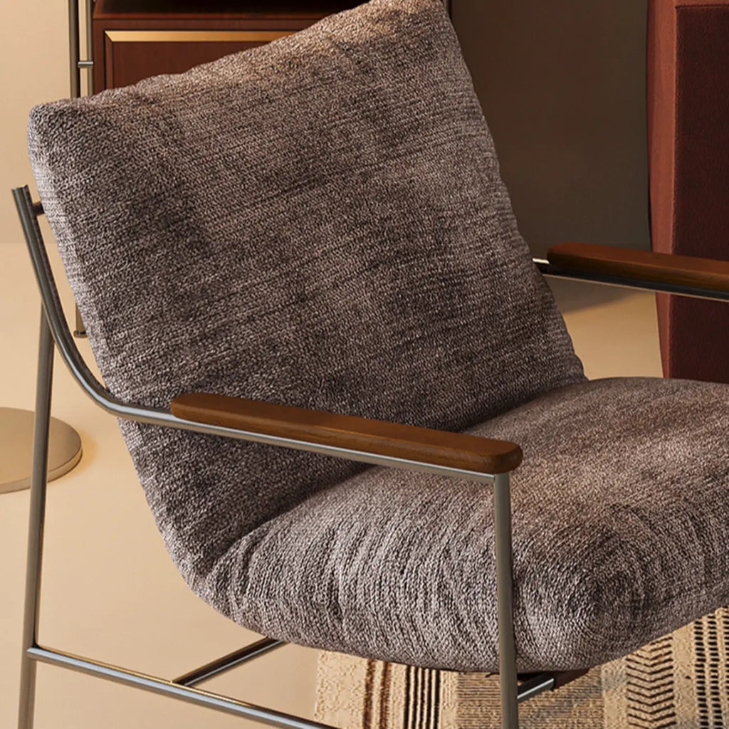 Fauteuil d'appoint moderne du milieu du siècle avec structure en métal et chenille