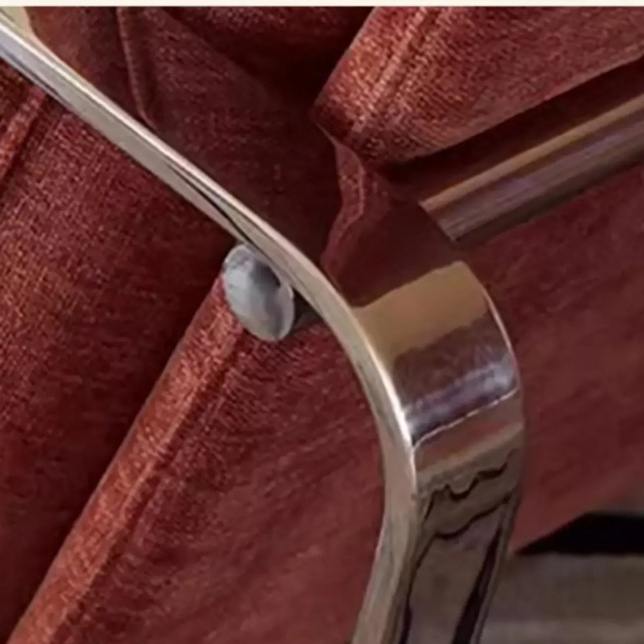 Fauteuil d'appoint moderne en chenille à dossier haut avec accoudoirs