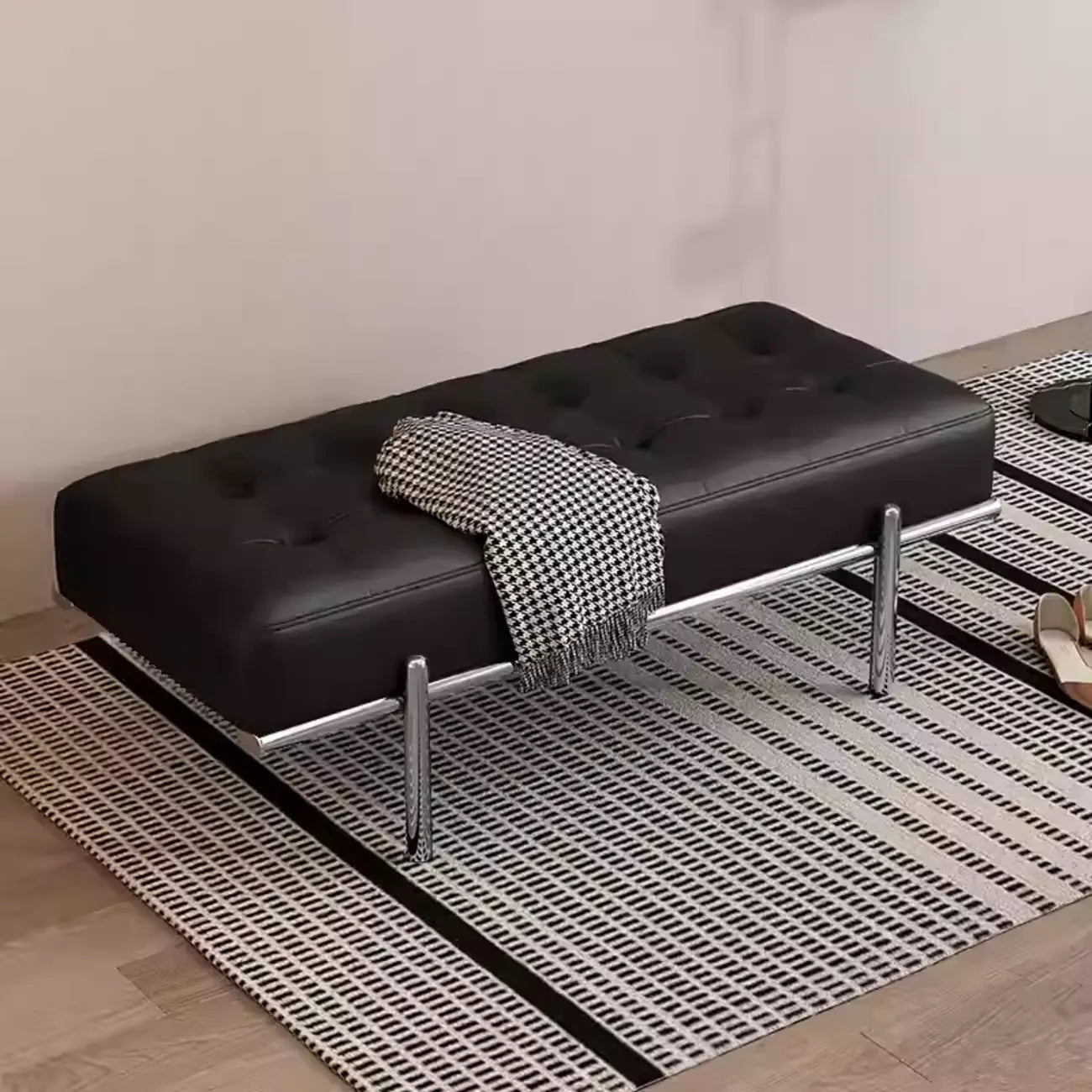 Banc de chambre moderne capitonné en cuir