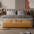 Banc de chambre long moderne capitonné en cuir