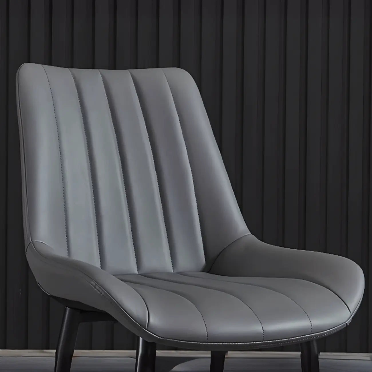 Chaise de salle à manger minimaliste à dossier bas, revêtue de cuir tressé