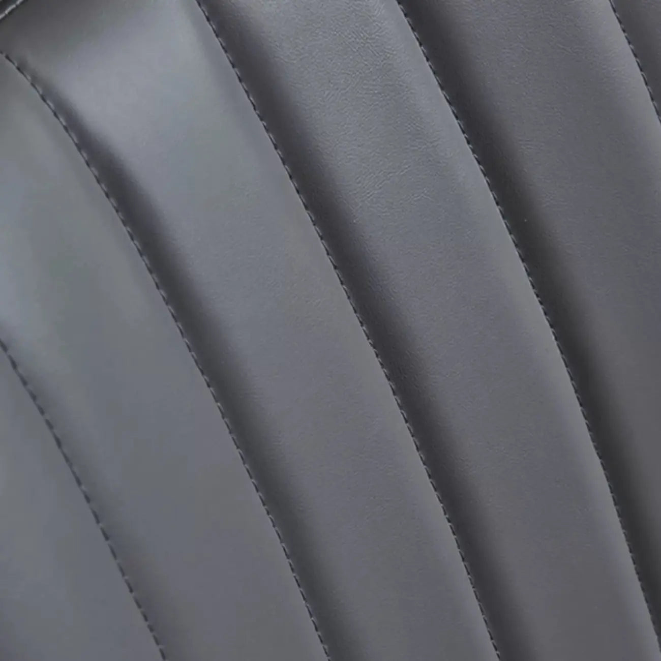 Chaise de salle à manger minimaliste à dossier bas, revêtue de cuir tressé