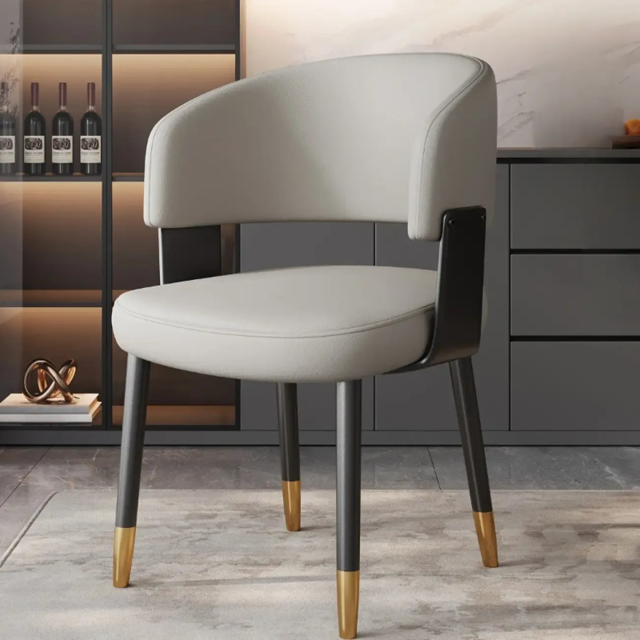 Chaise de salle à manger moderne et glamour en cuir rembourrée