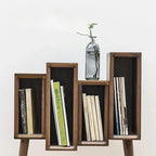 Petite bibliothèque autoportante élégante en bois, dos fermé