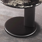 Table d'appoint ronde moderne noire en forme de C avec plateau en pierre