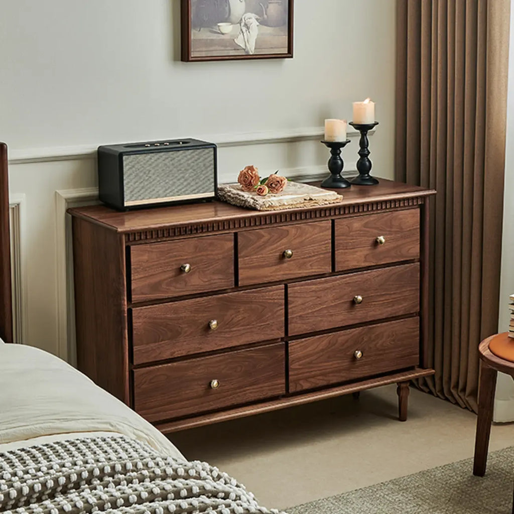 Ensemble commode en bois de noyer de style milieu du siècle avec grand espace de rangement