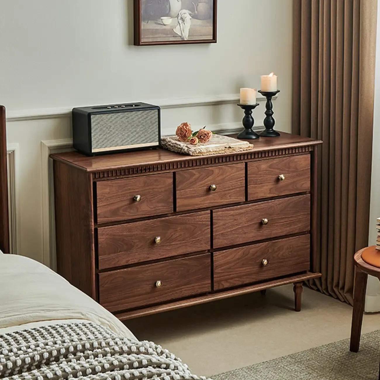 Ensemble commode en bois de noyer de style milieu du siècle avec grand espace de rangement