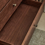 Ensemble commode en bois de noyer de style milieu du siècle avec grand espace de rangement
