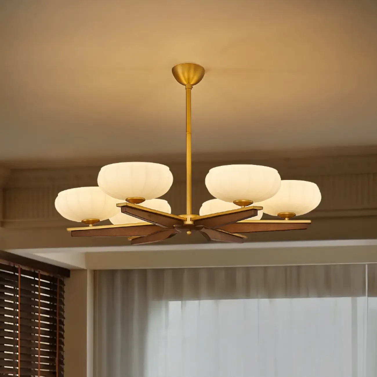 Lustre linéaire moderne en verre doré en forme de fleur
