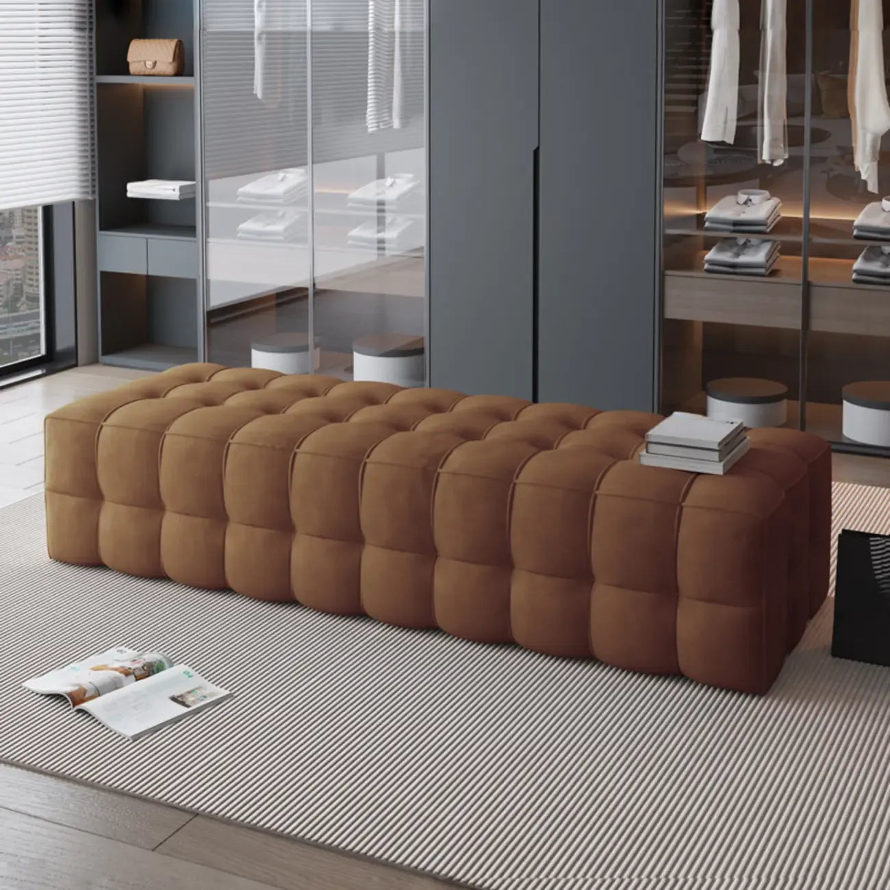 Banc de chambre long et rembourré gris clair contemporain
