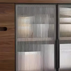 Credenza Moderna Stretta in Legno con Ante in Vetro