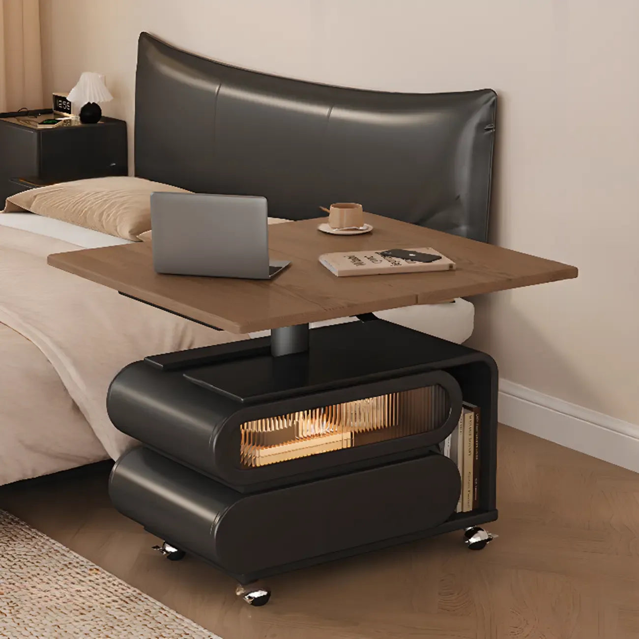 Tavolino moderno in legno con ruote e piano regolabile