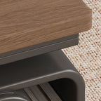 Tavolino moderno in legno con ruote e piano regolabile