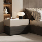 Élégante table de chevet en bois à deux niveaux avec tiroirs pour chambre à coucher